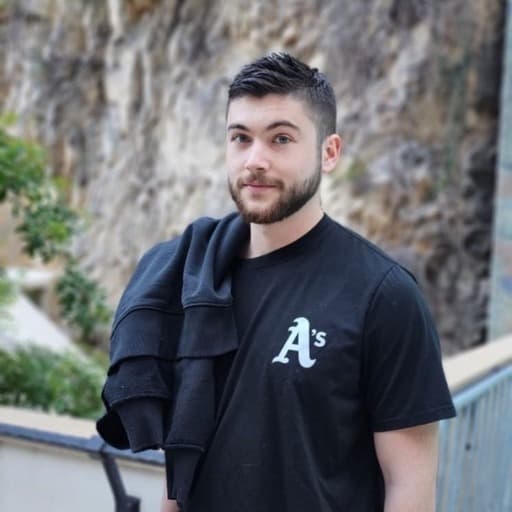 Axel J. - Co-Founder & Lead CRO Strategist